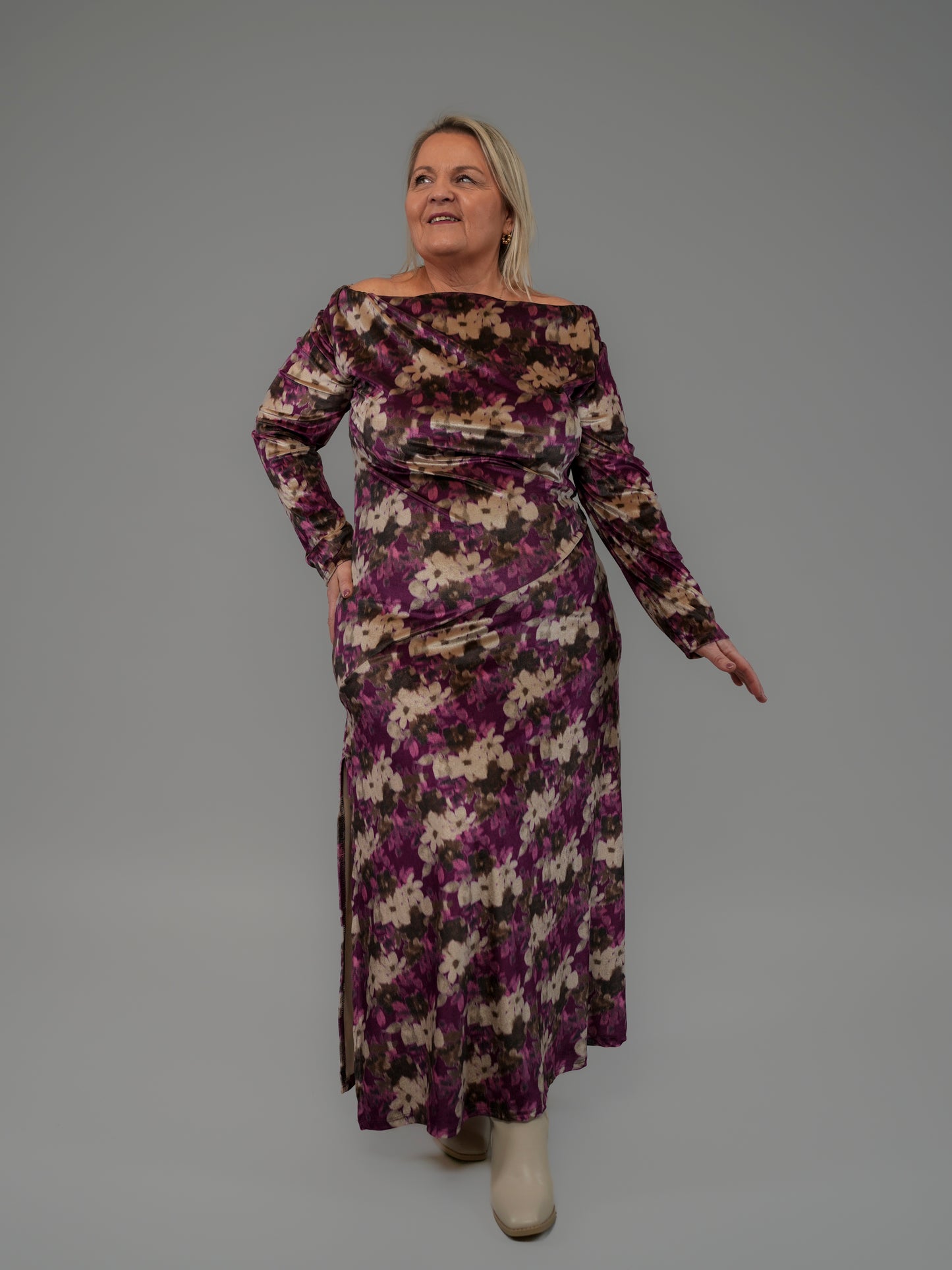 Robe col bénitier manches longues - 1356