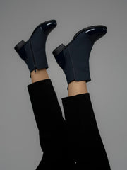 Bottines bleues vernies