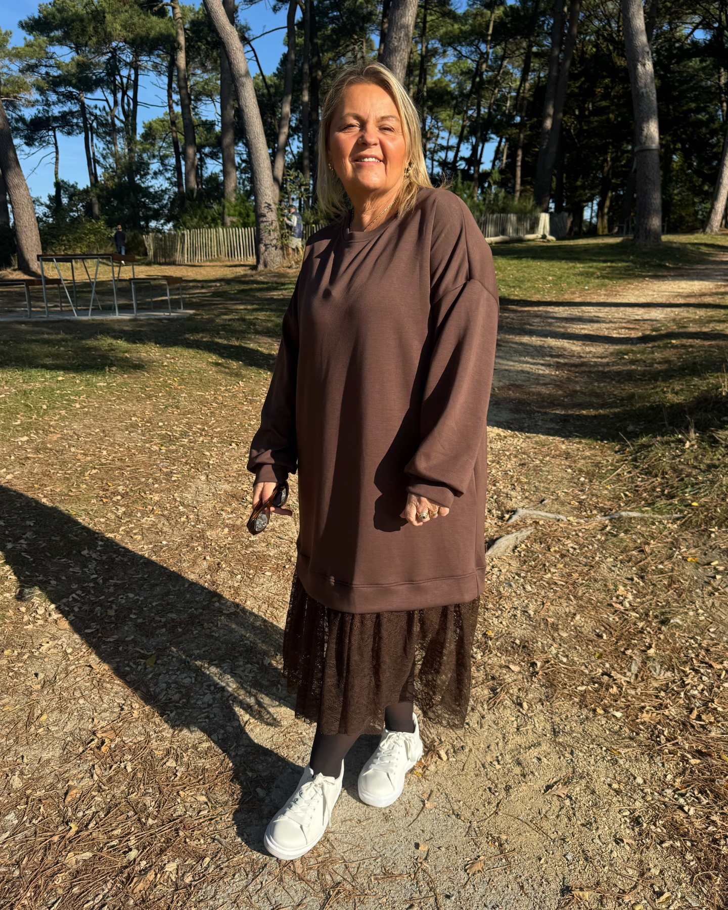 Robe-sweat à dentelle chocolat