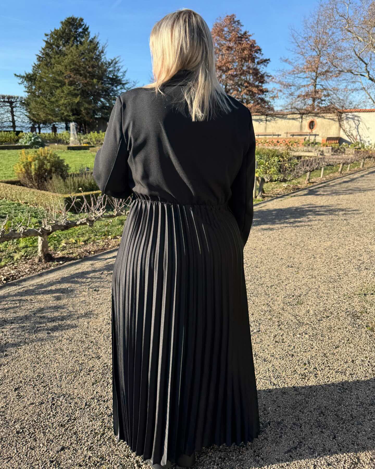 Robe plissée blazer noire