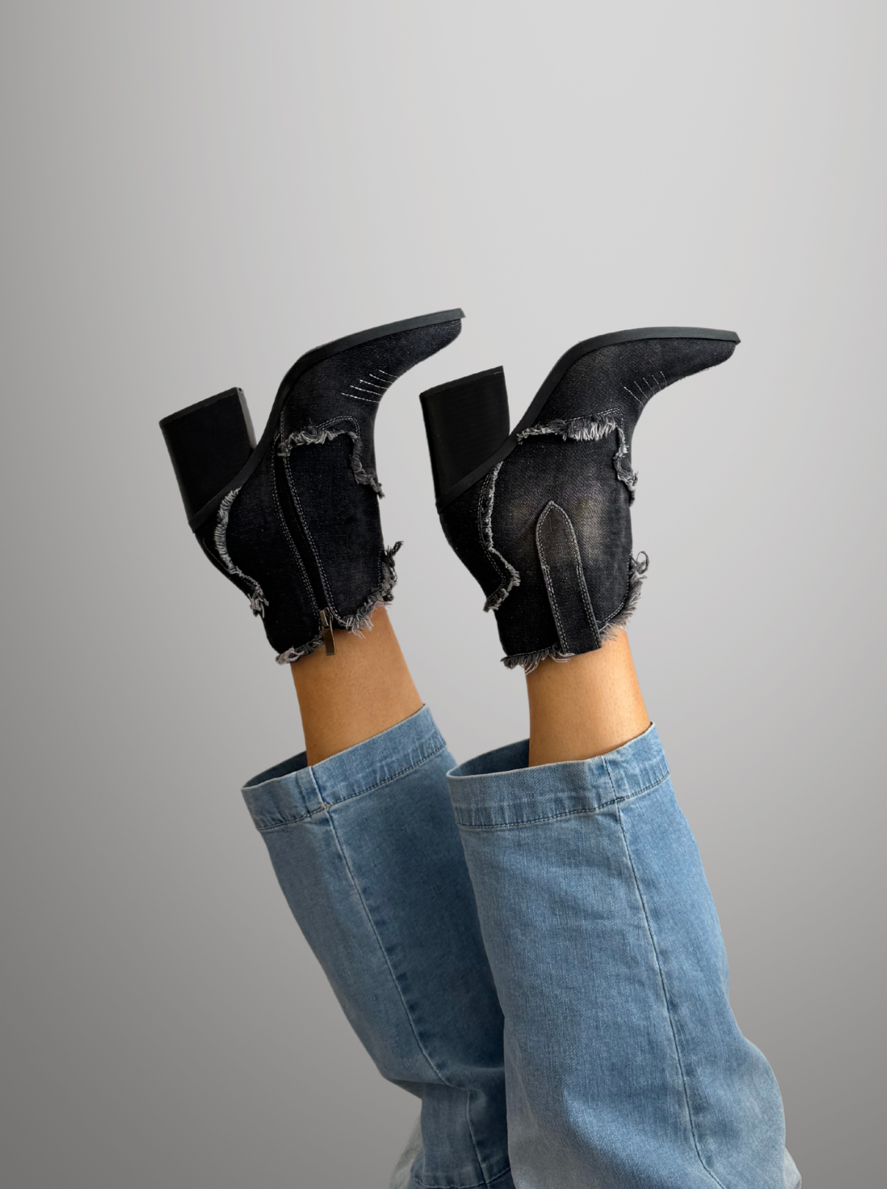 Santiags noires en jean