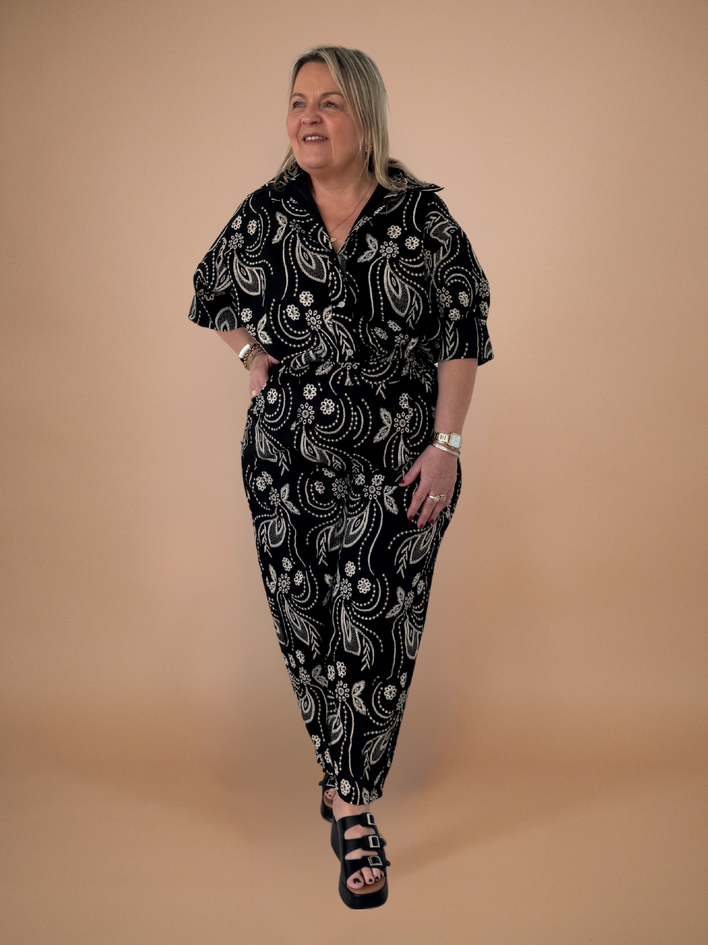 Chemisette noire effet broderie anglaise - 1540