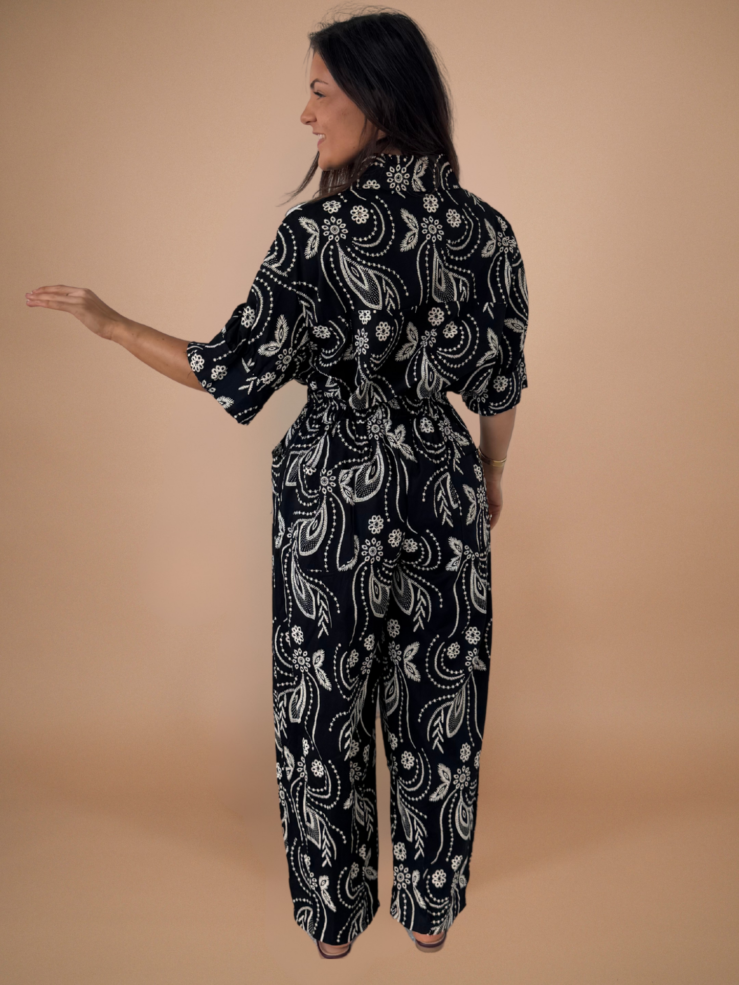 Chemisette noire effet broderie anglaise - 1540