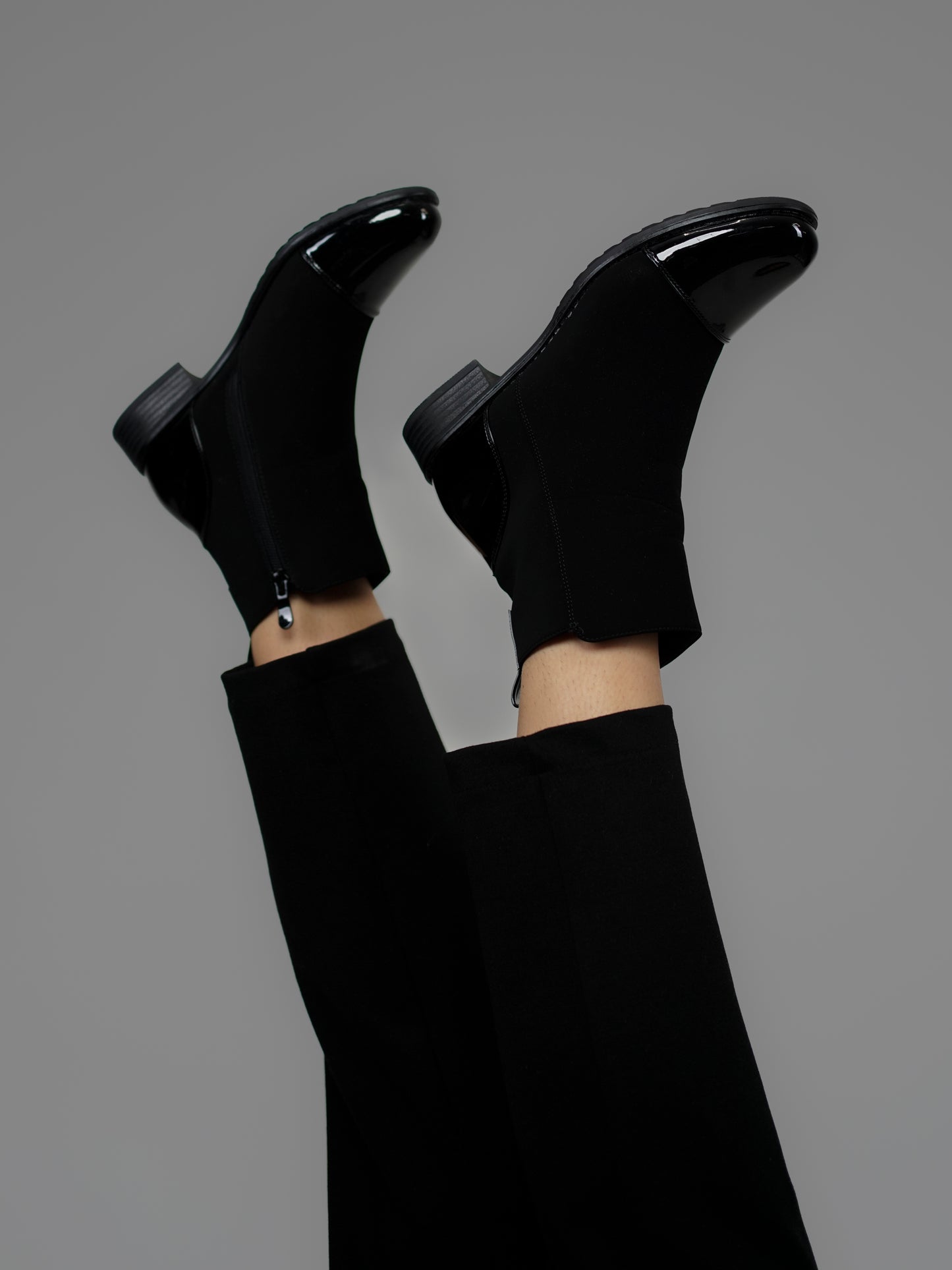 Bottines noires vernies