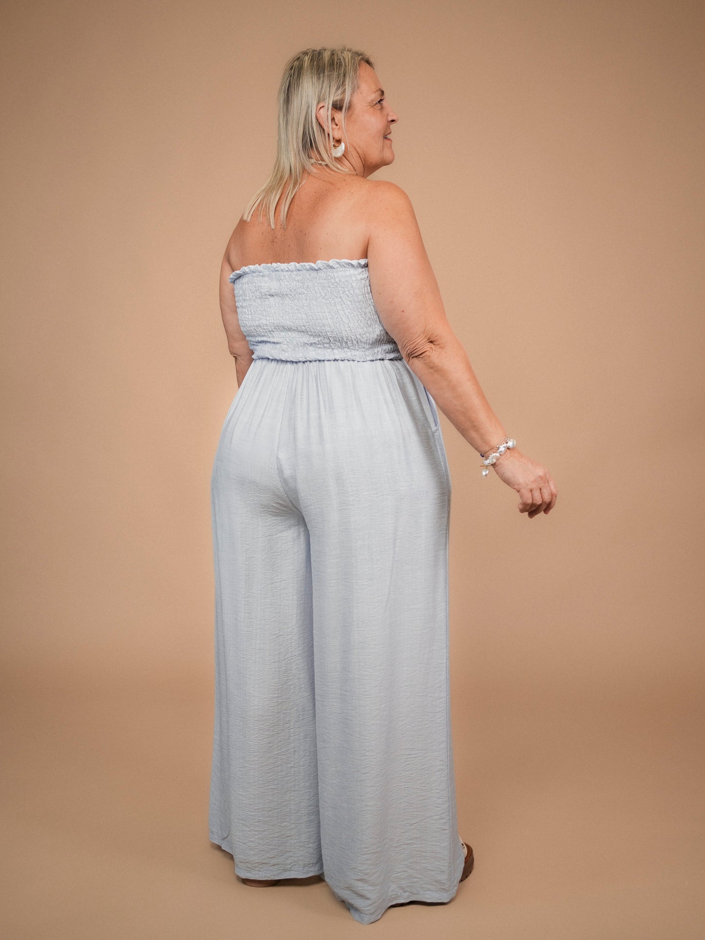 Combinaison smockée bleu ciel