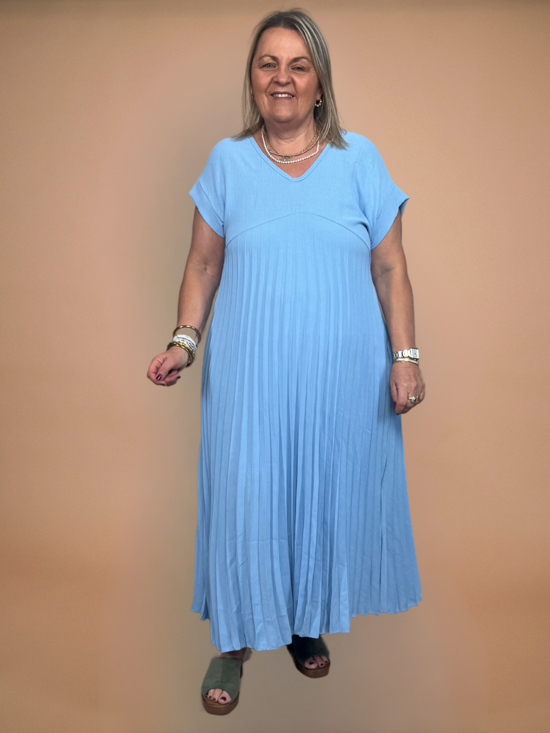 Robe plissée manches courtes bleu clair - 1731