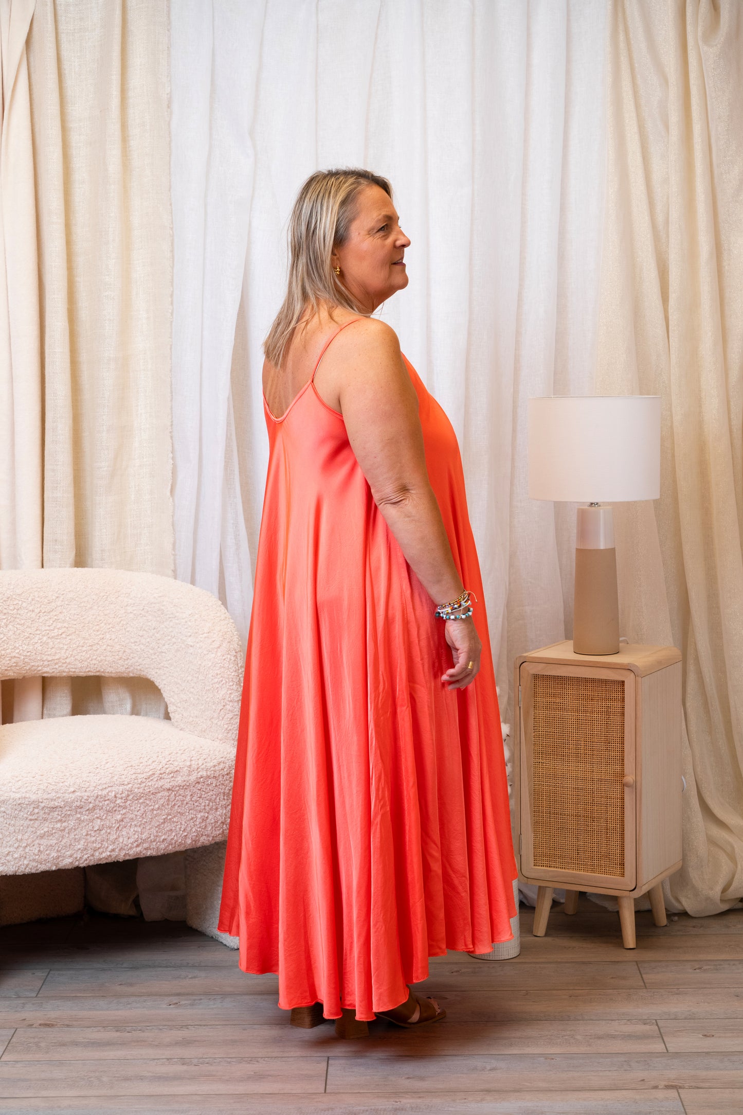 Robe corail en viscose et soie - 1527