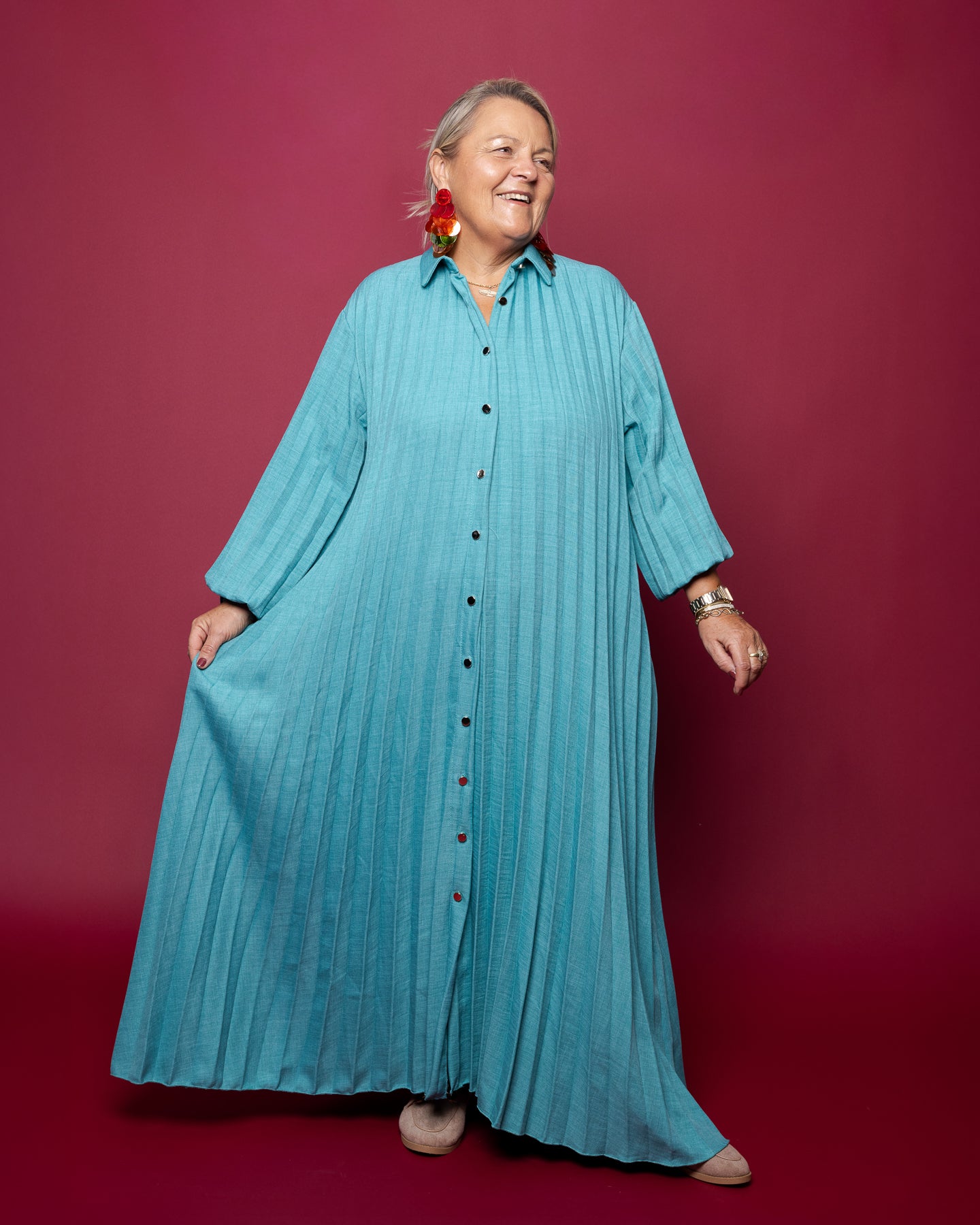 Robe chemise longue plissée turquoise