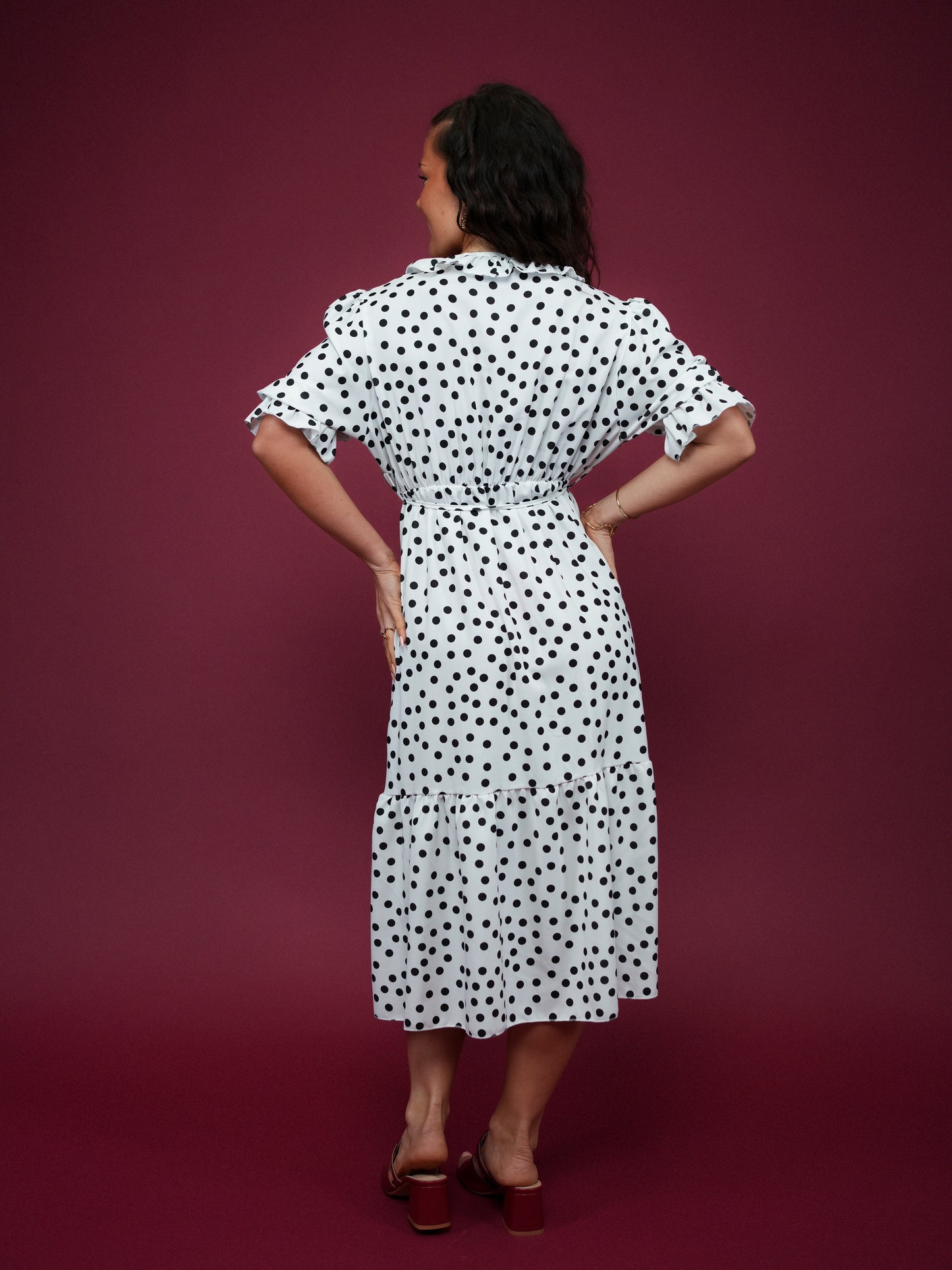 Robe longue à pois - 1591