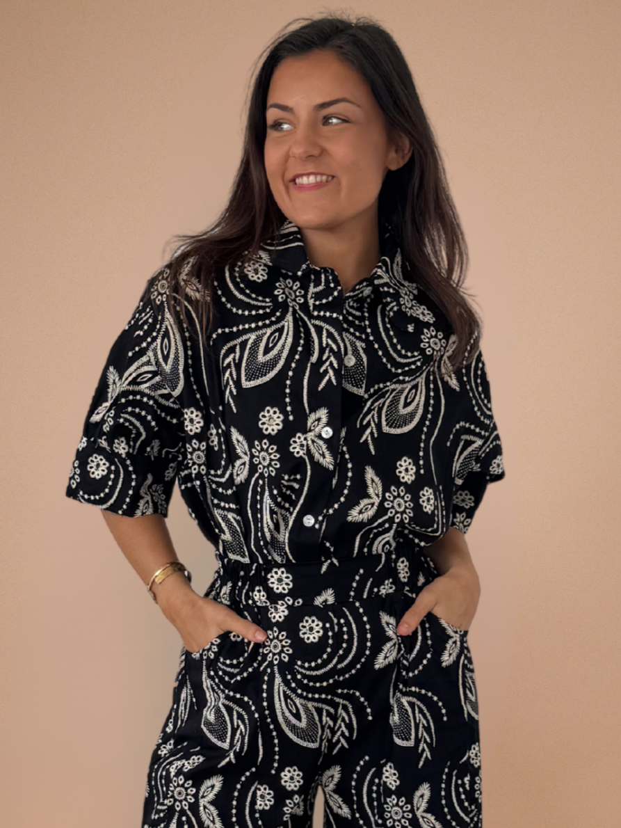 Chemisette noire effet broderie anglaise - 1540