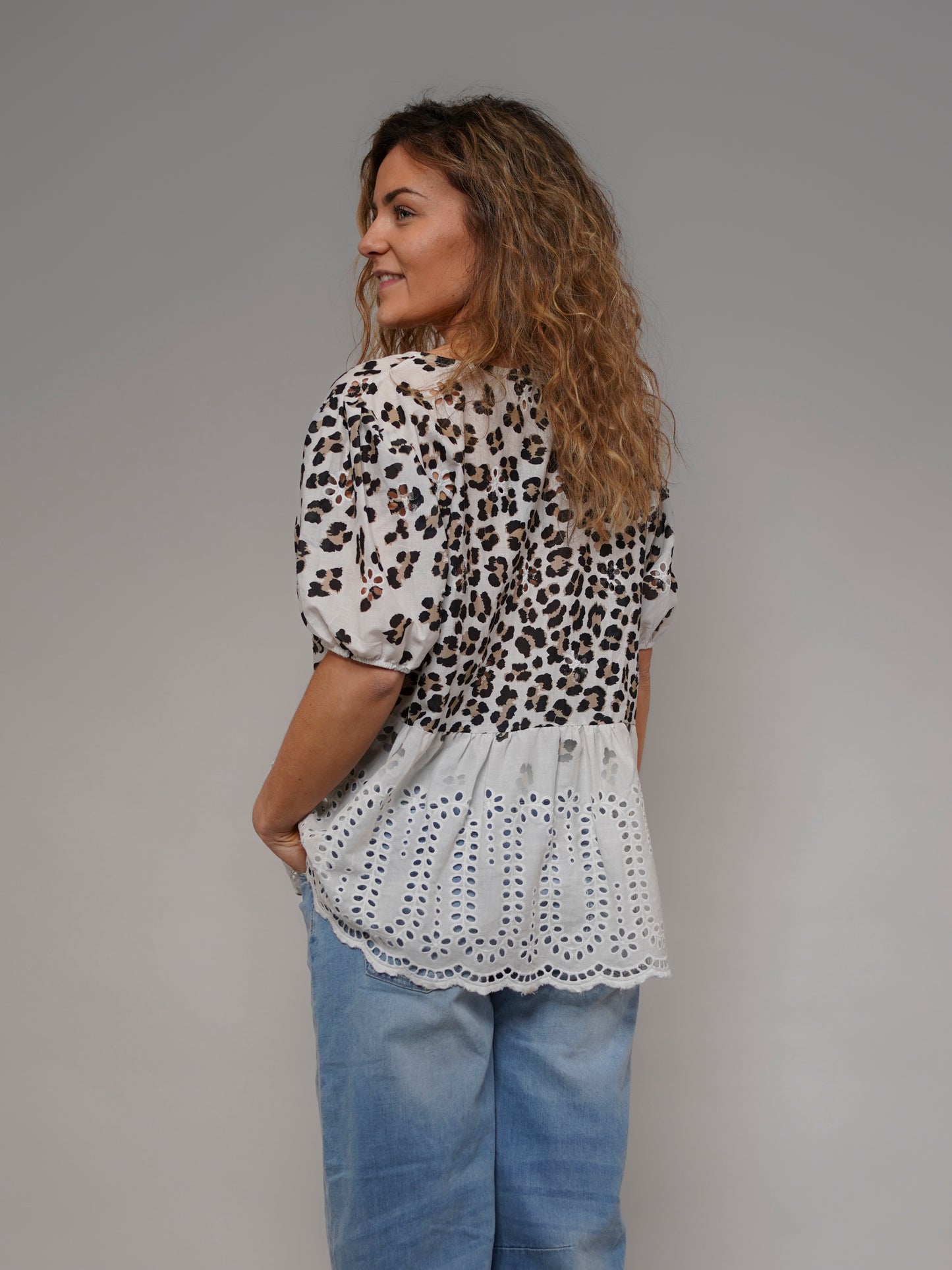 Blouse léopard et broderie - 1030