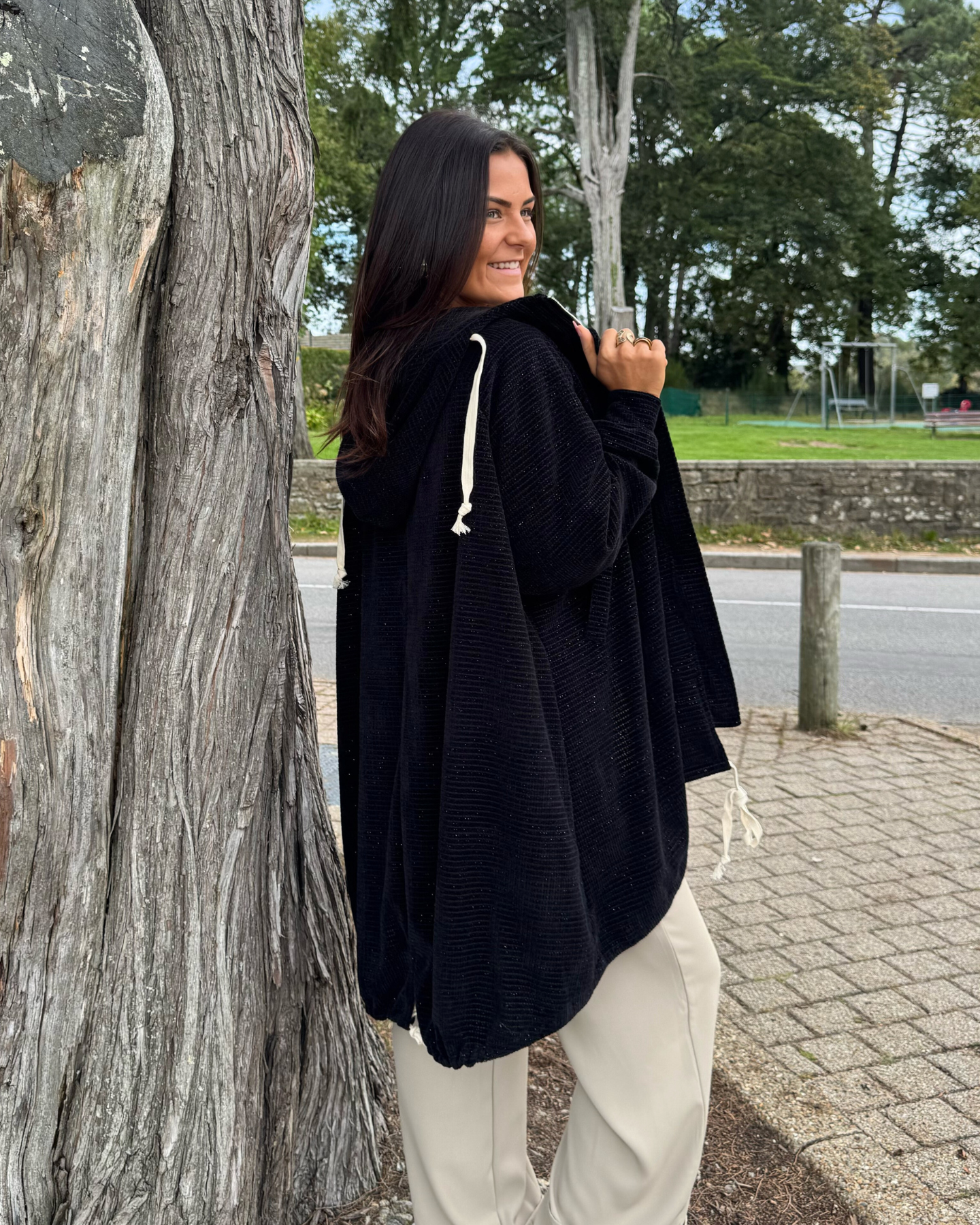 Veste oversize à capuche noire