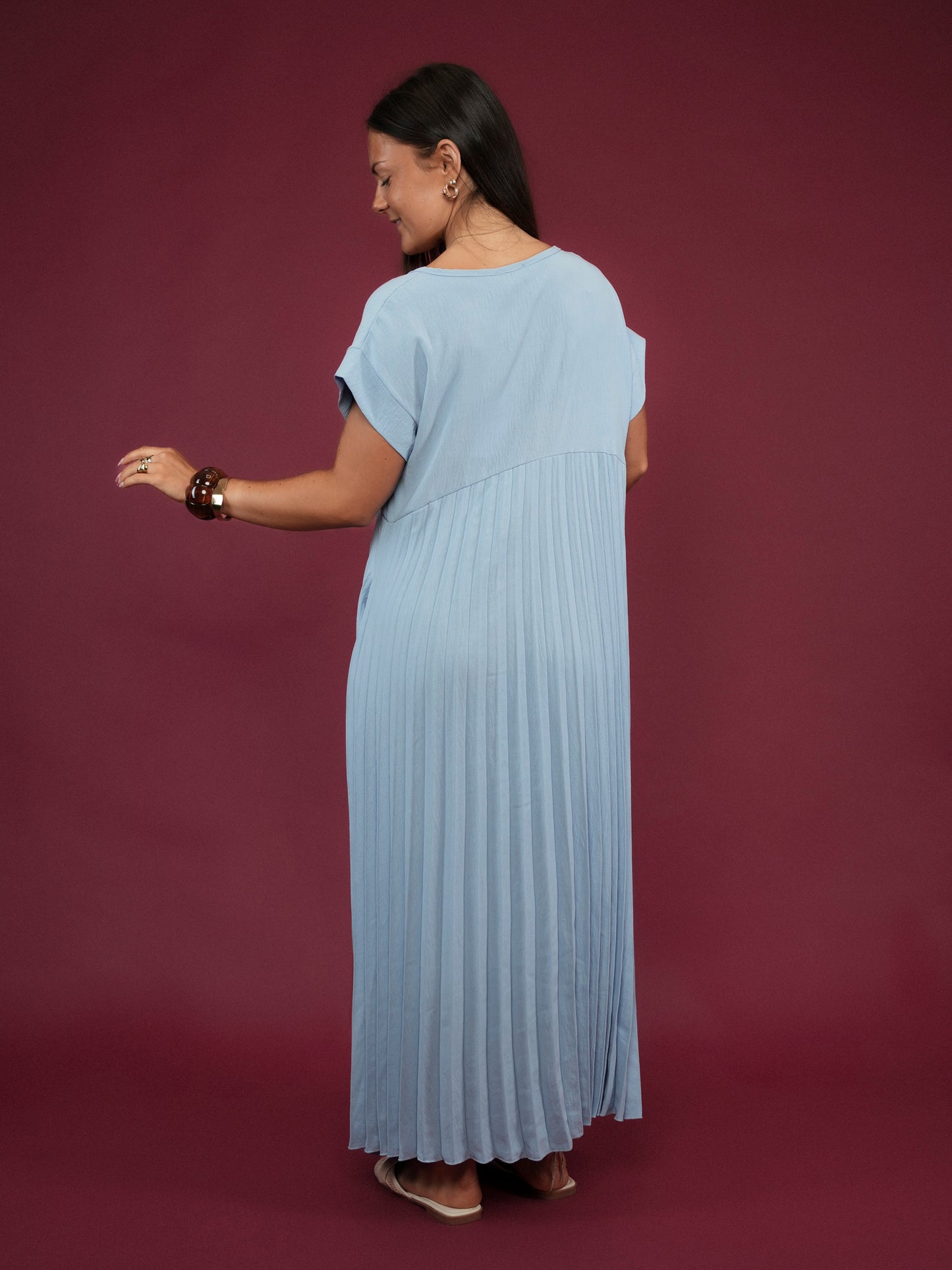 Robe plissée manches courtes bleu clair