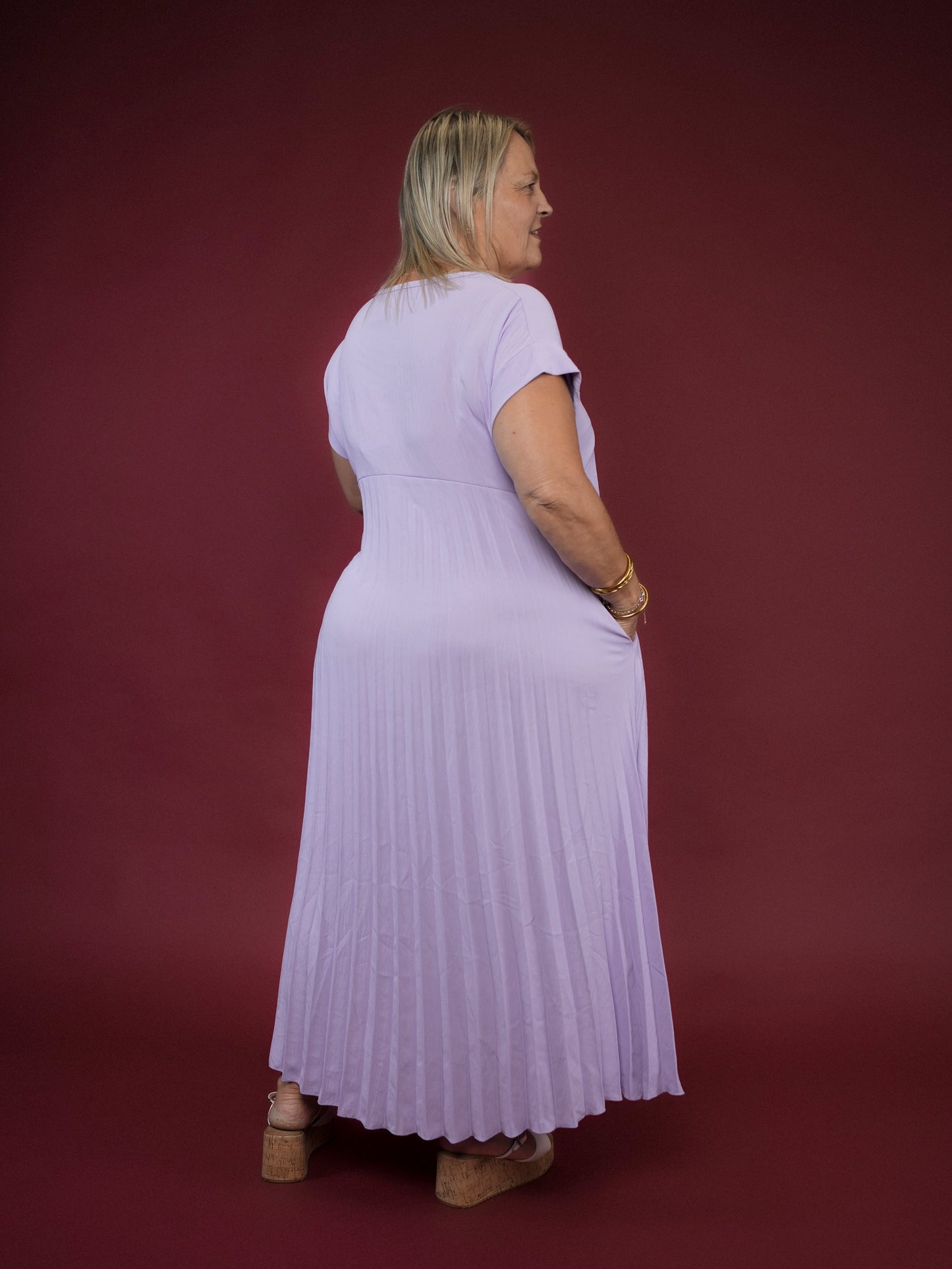 Robe plissée manches courtes lilas