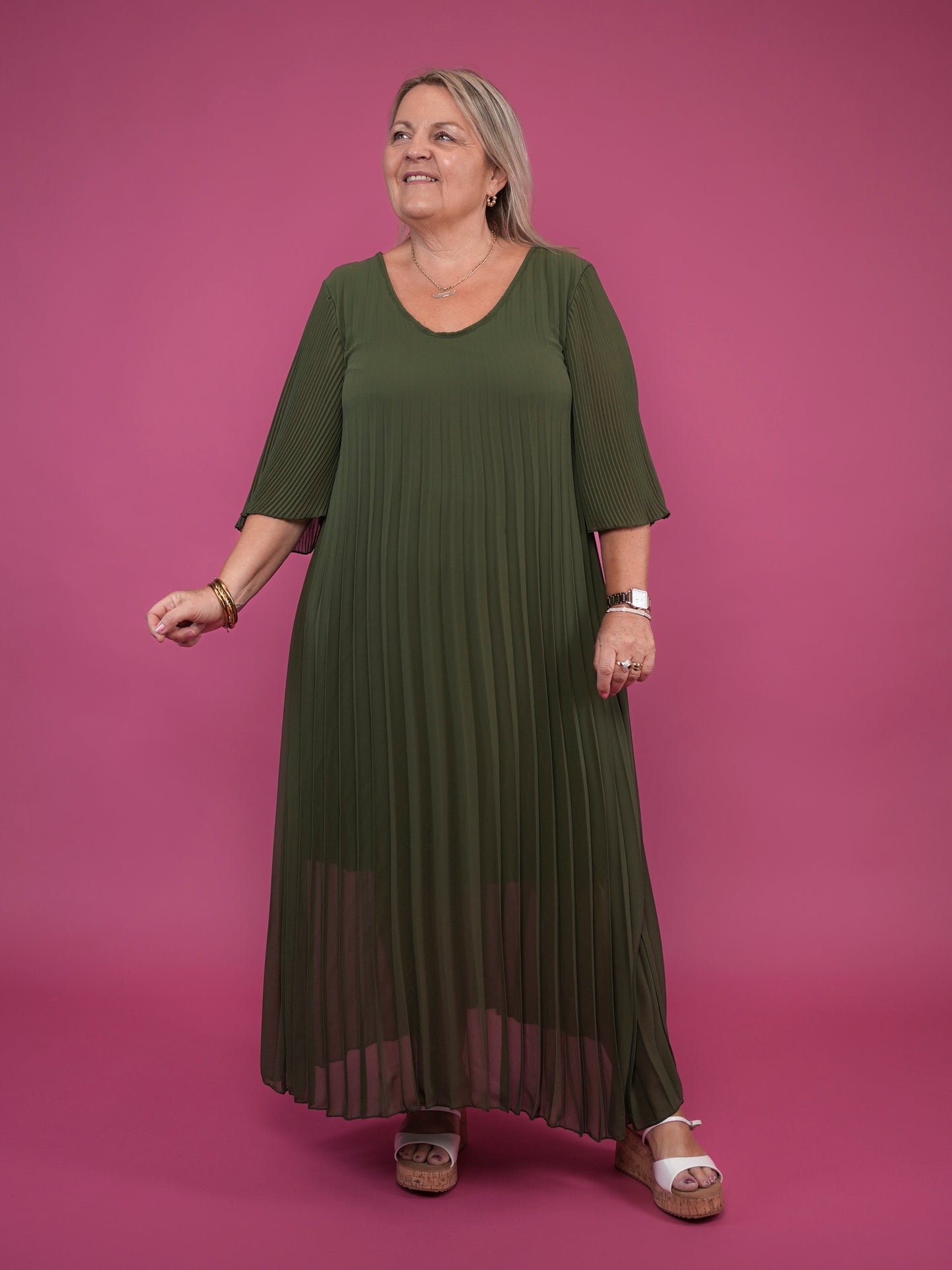 Robe plissée demi-manches kaki
