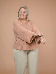 Pull léger en maille ajourée rose poudré