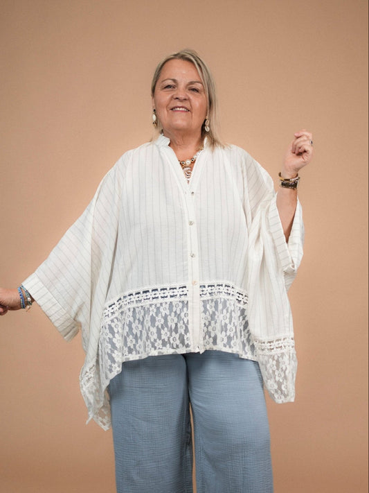 Chemise ample à rayures et dentelle