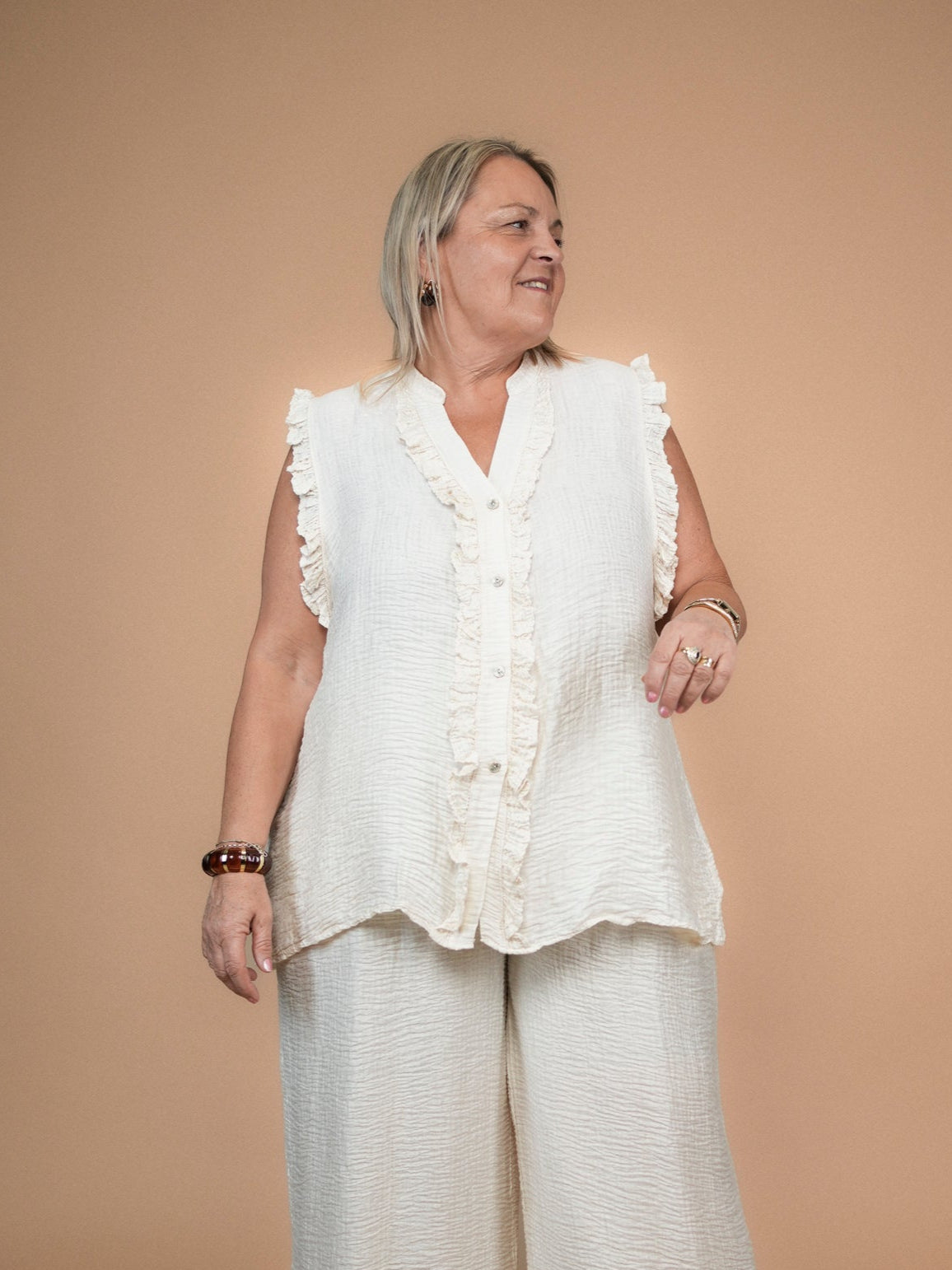 Blouse sans manches effet gaze de coton crème