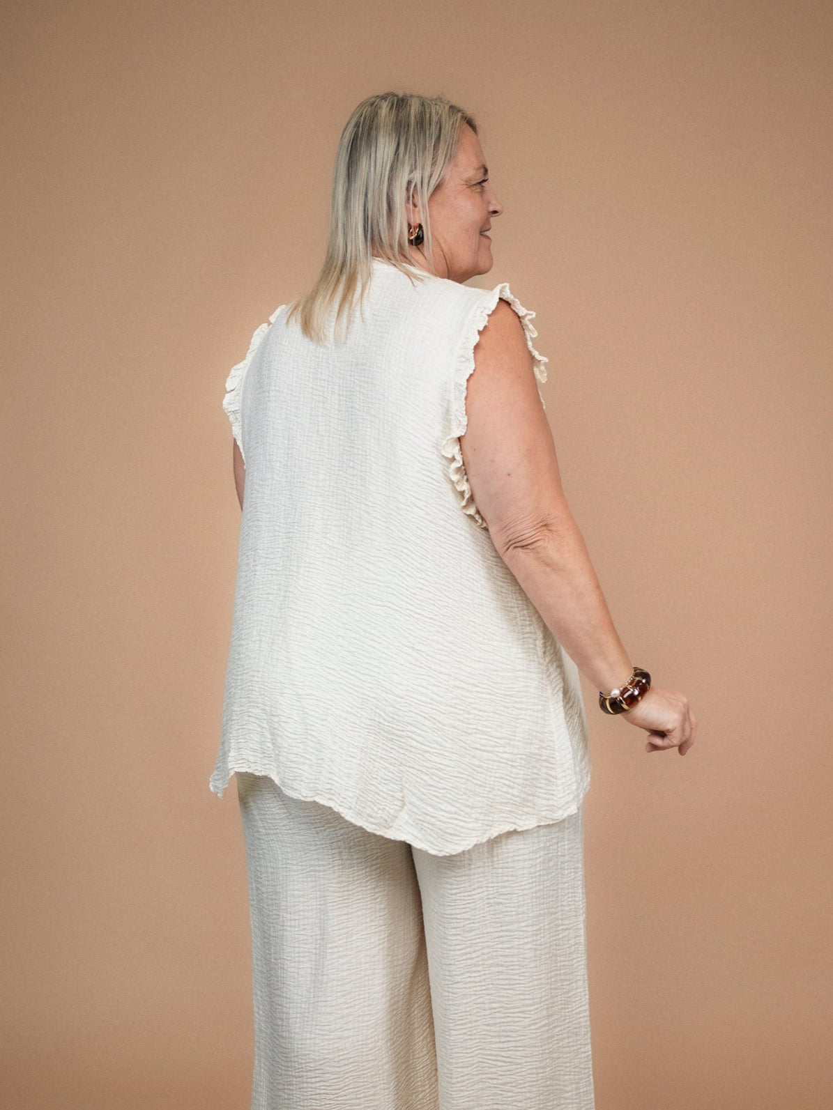 Blouse sans manches effet gaze de coton crème