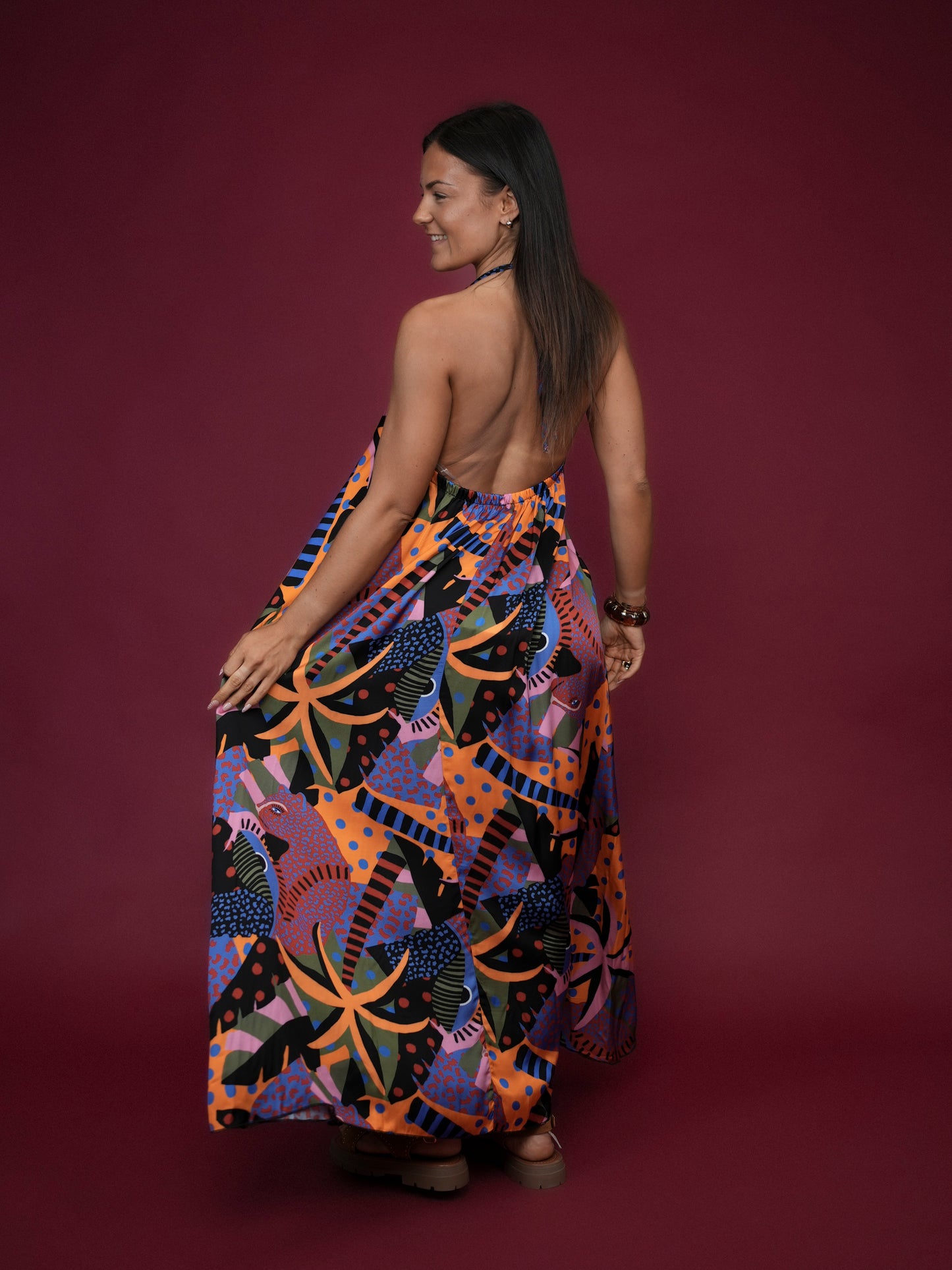 Robe à bretelles à imprimé coloré