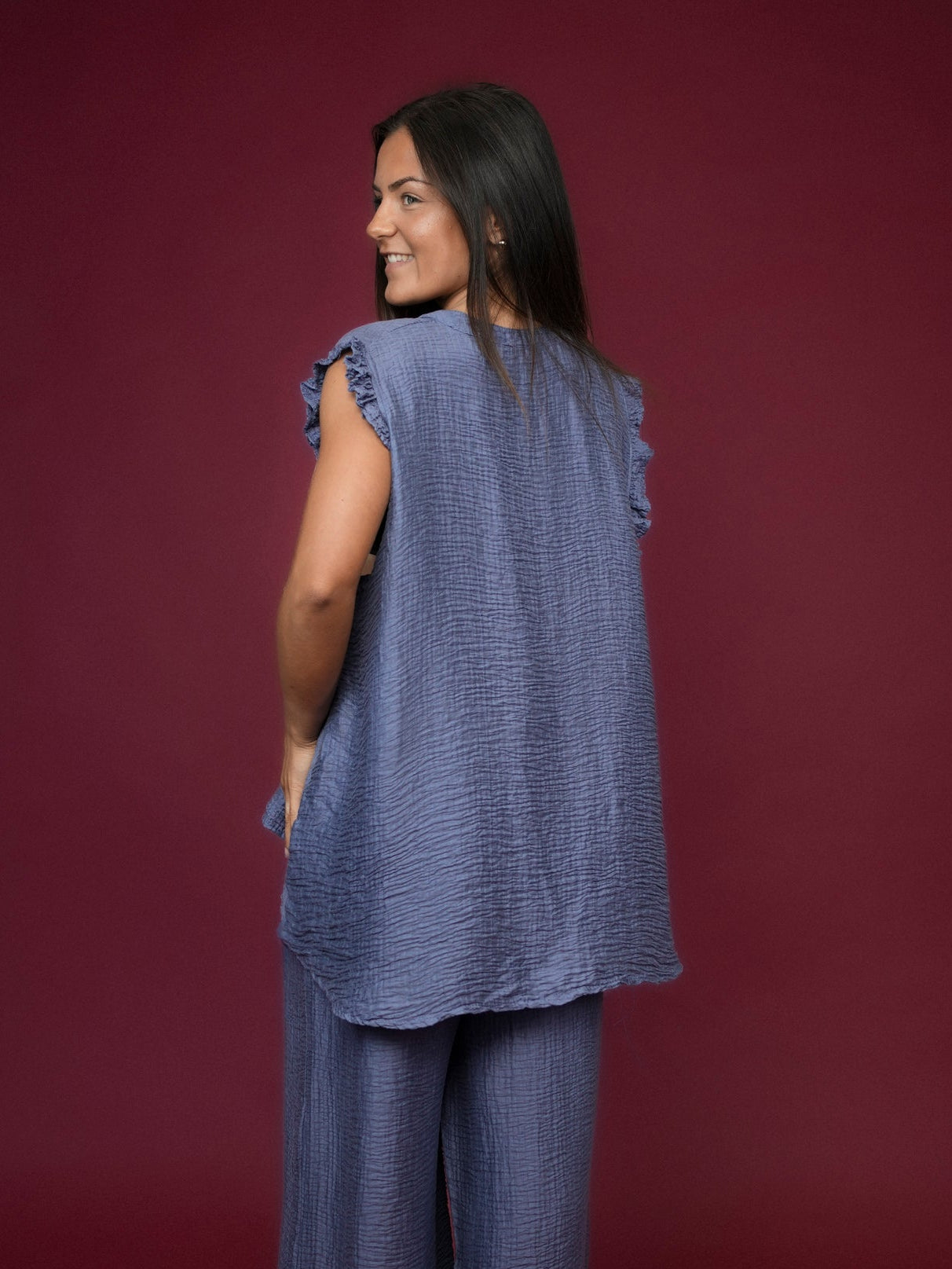 Blouse sans manches effet gaze de coton bleue