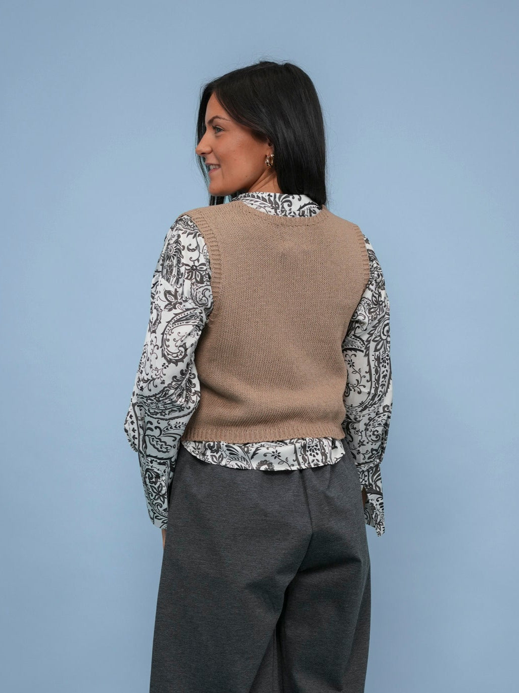 Gilet à nouettes marron