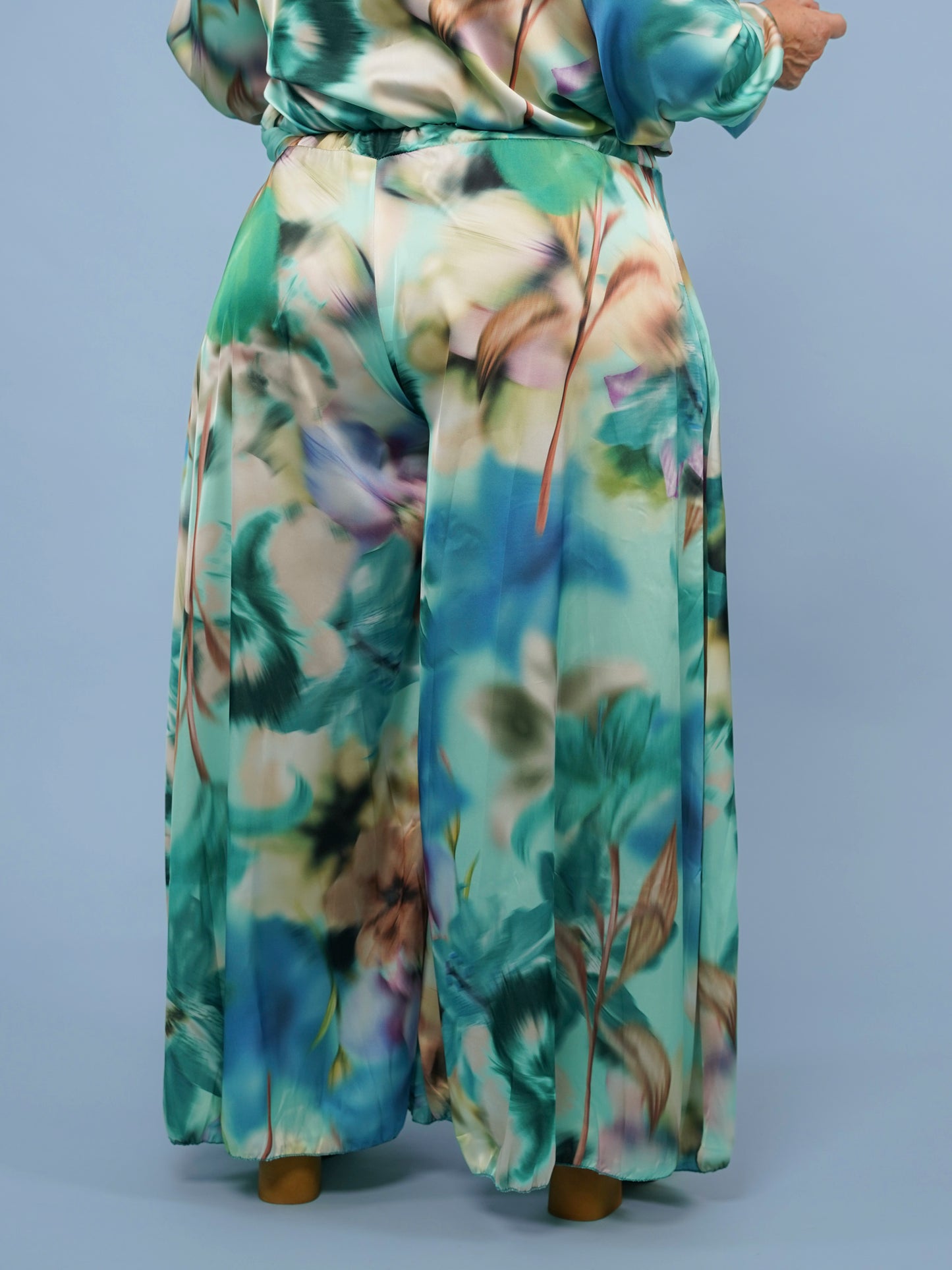Pantalon palazzo imprimé floral aquarelle