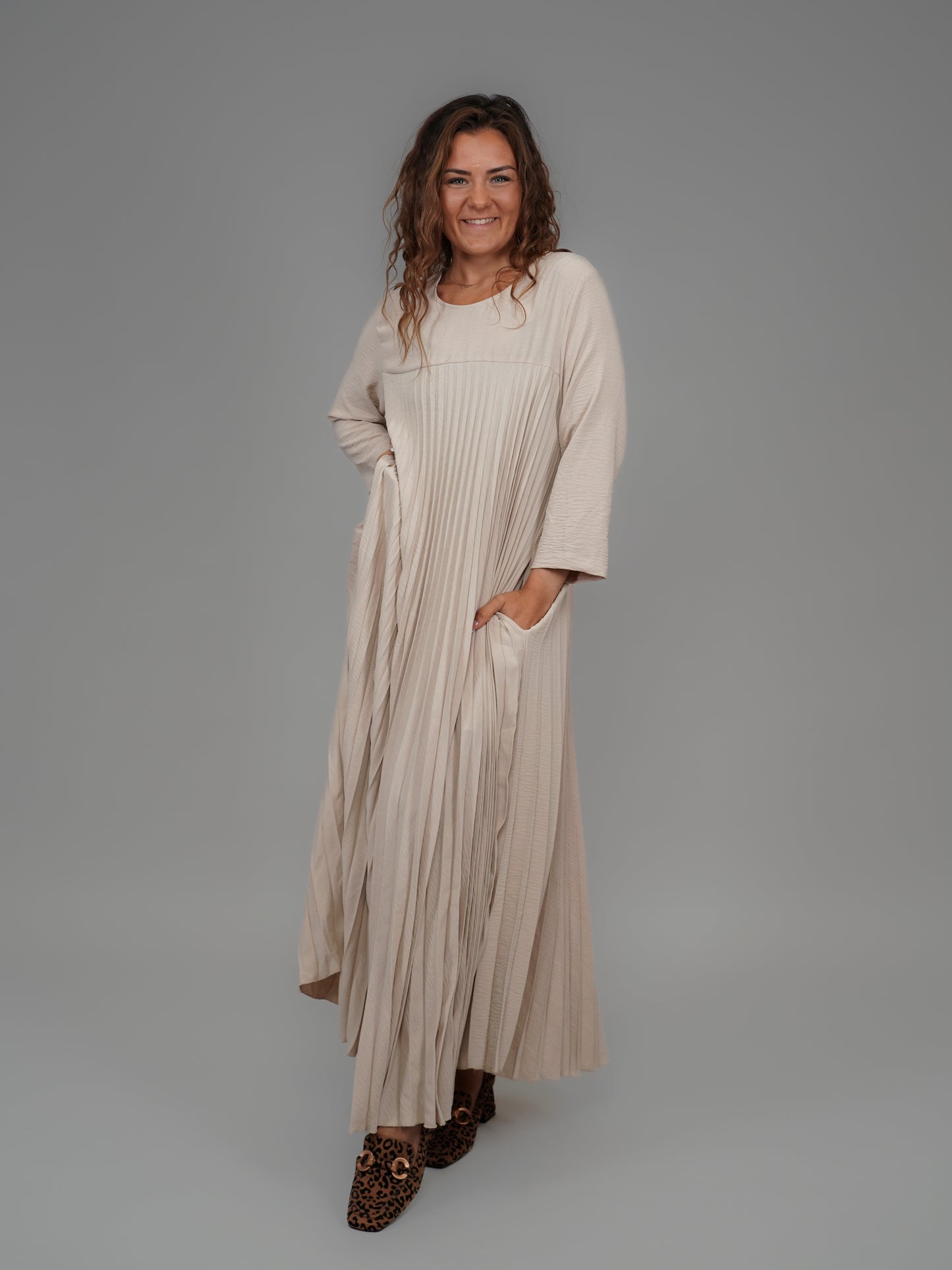 Robe plissée beige - 1149