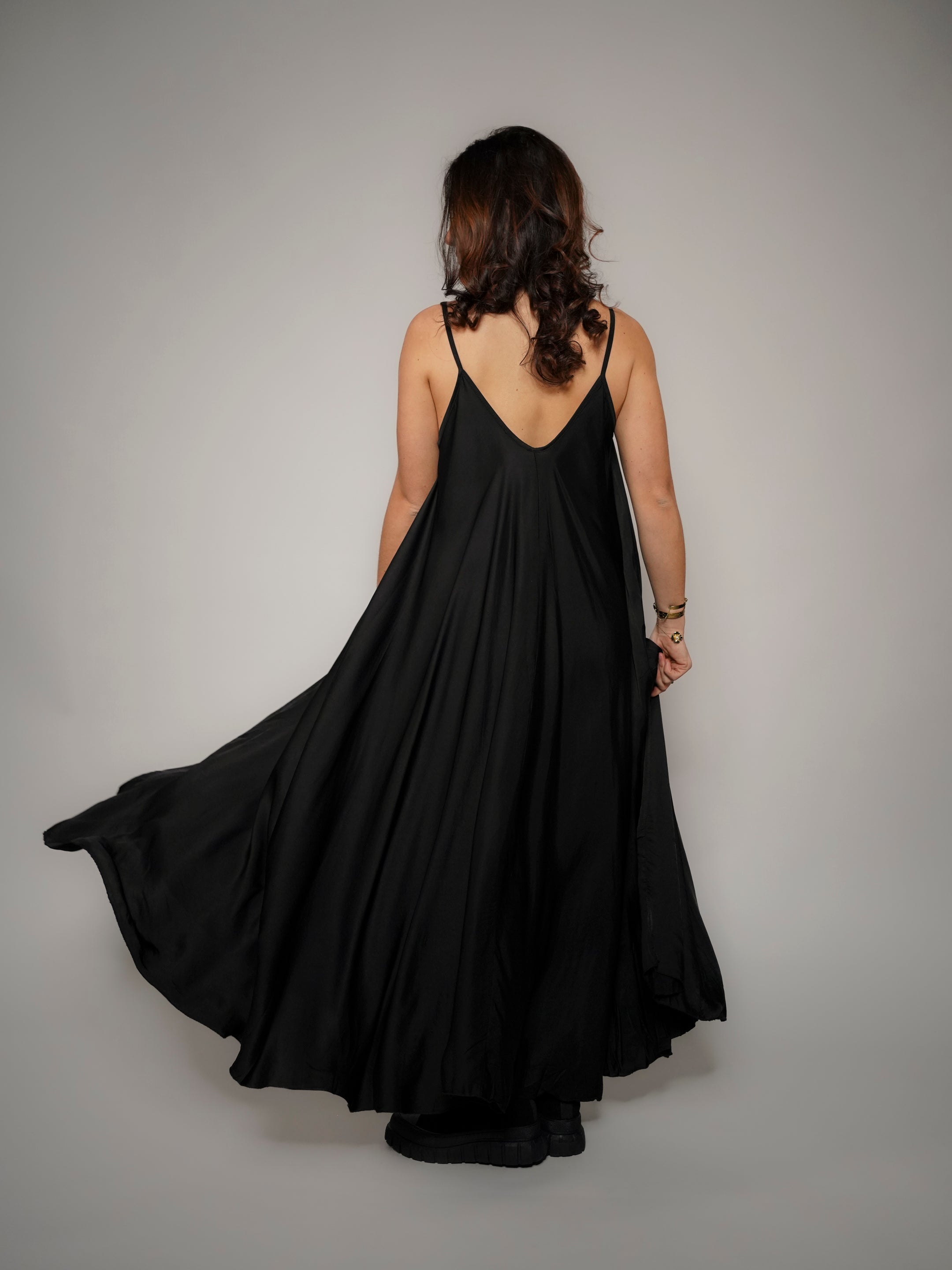 Robe noire en hotsell soie