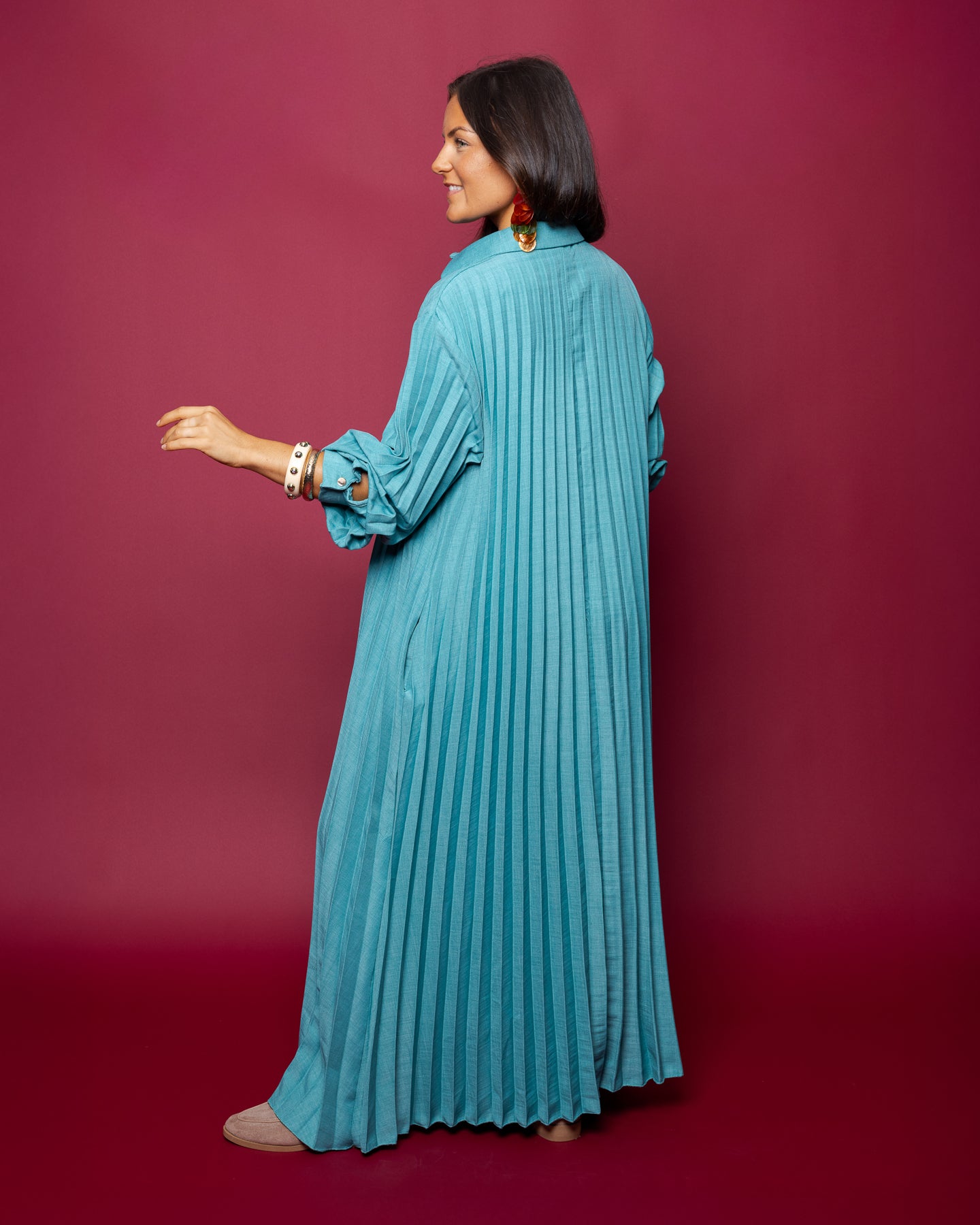 Robe chemise longue plissée turquoise