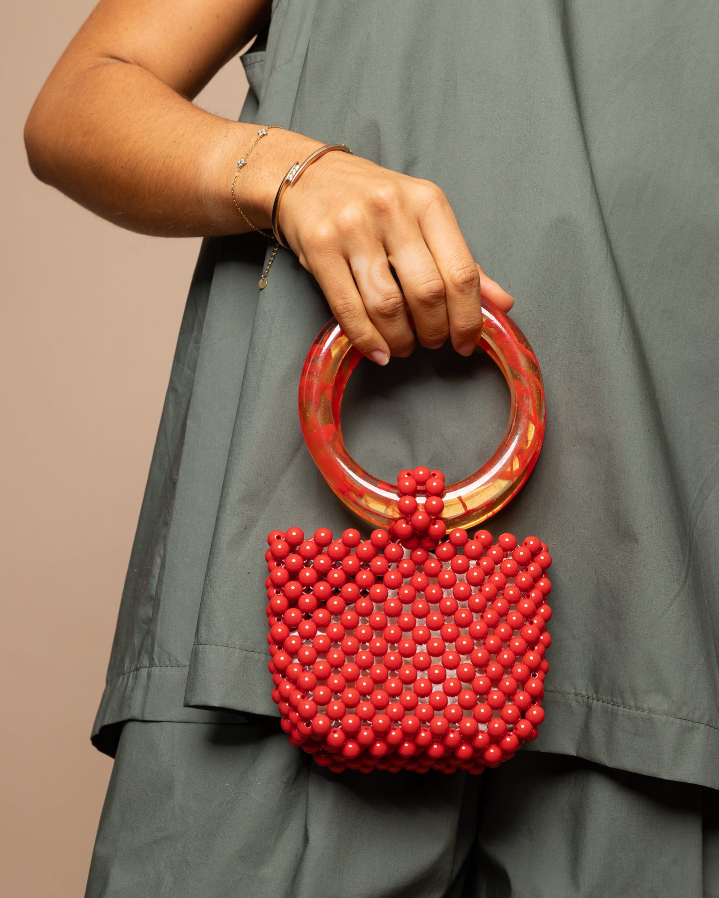 Sac à main perlé rouge