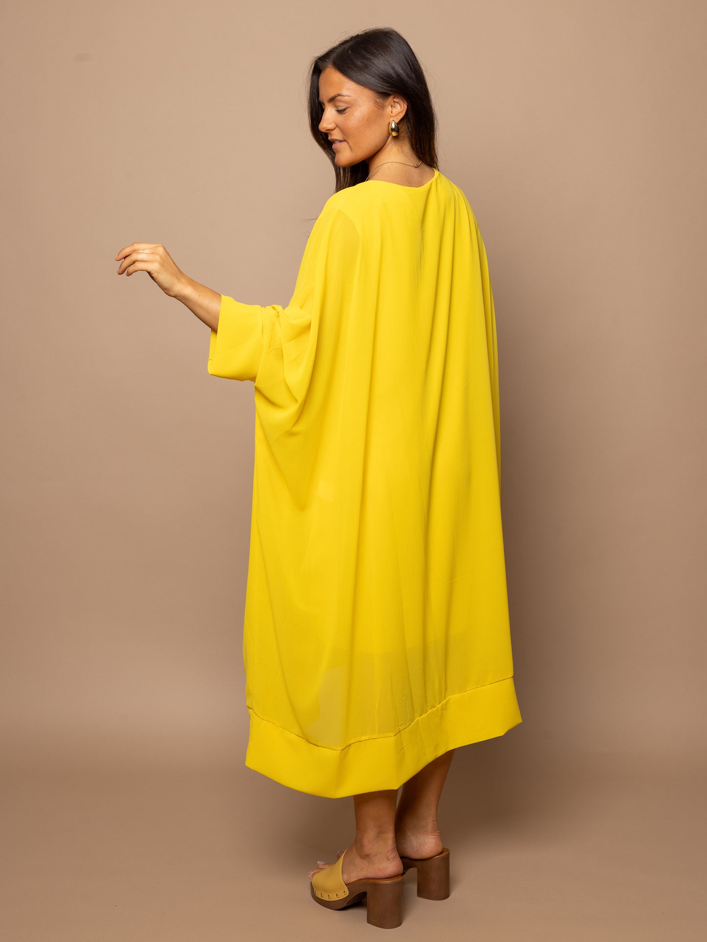 Robe manches évasées safran
