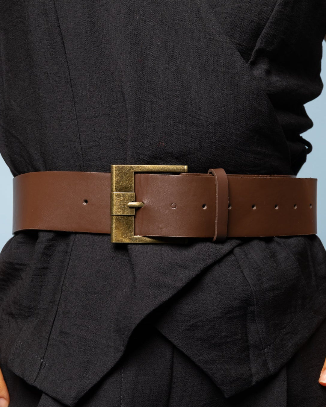 Ceinture marron à boucle carrée