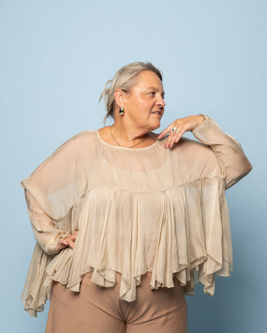 Haut à volants beige
