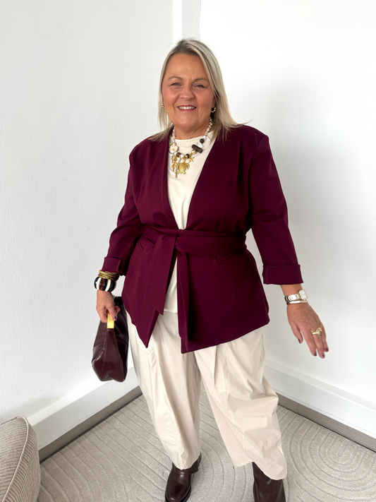 Blazer ceinturé bordeaux